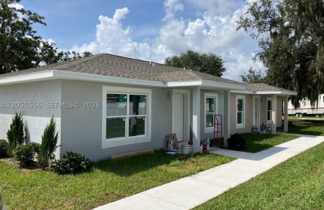 363 POINSETTIA AVE photos photos