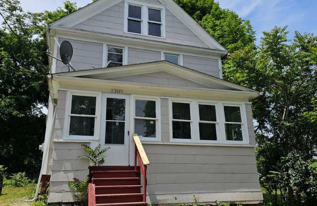 3 Bedroom House For Rent on Fuller St photos photos
