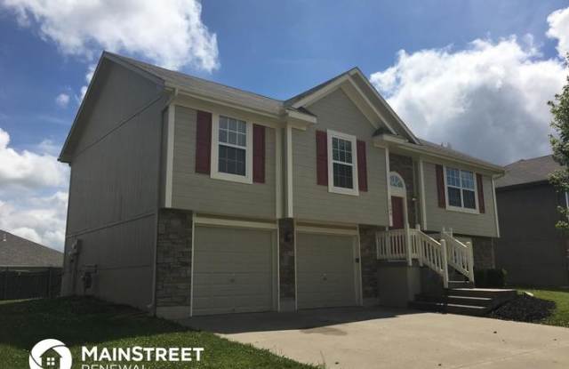 1609 Northwest High View Drive Gallery 2