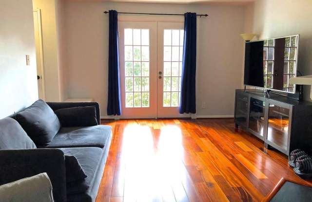 4647 28TH ROAD S Gallery 4