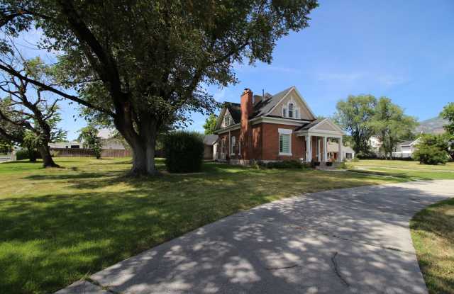 65 Crestwood Rd Gallery 2