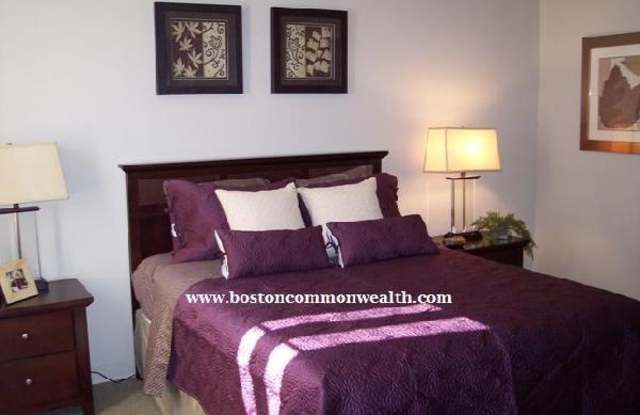 375 lynnfield Gallery 2