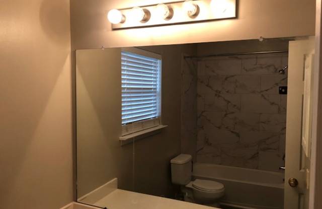 20810 Kings Clover Ct Gallery 3