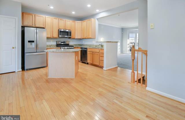 3730 SINGLETON Terrace photos photos 3730 SINGLETON Terrace photos photos