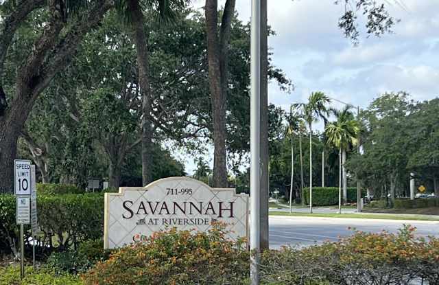 977 Riverside Dr - 977 Riverside Drive, Coral Springs, FL 33071