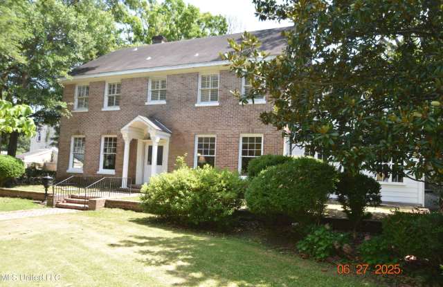 1211 River Road - 1211 River Road, Greenwood, MS 38930