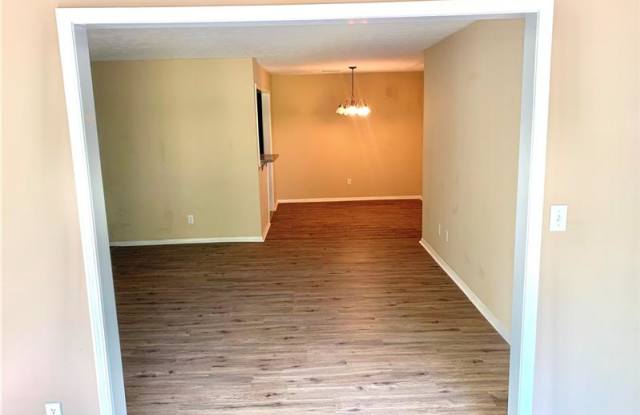 2107 Augusta Drive SE Gallery 2