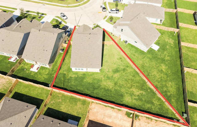 6403 Periwinkle Blossom Lane Gallery 2