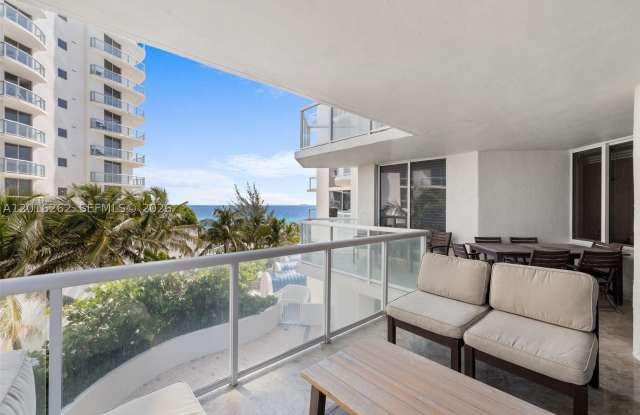 18671 Collins Ave Gallery 4