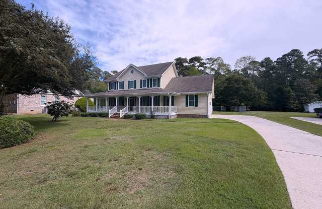 1604 Wedgewood Court Gallery 1