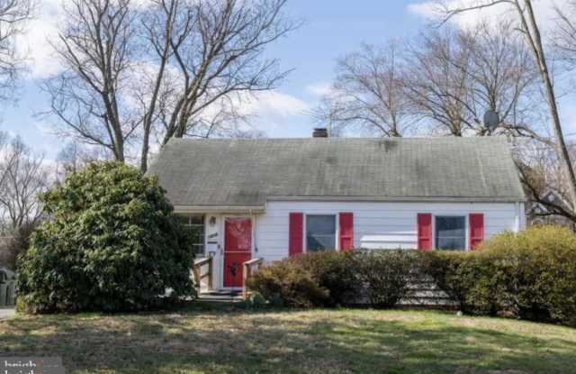 1816 PIMMIT DRIVE - 1816 Pimmit Drive, Pimmit Hills, VA 22043
