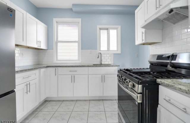 144 Montgomery Ave photos photos