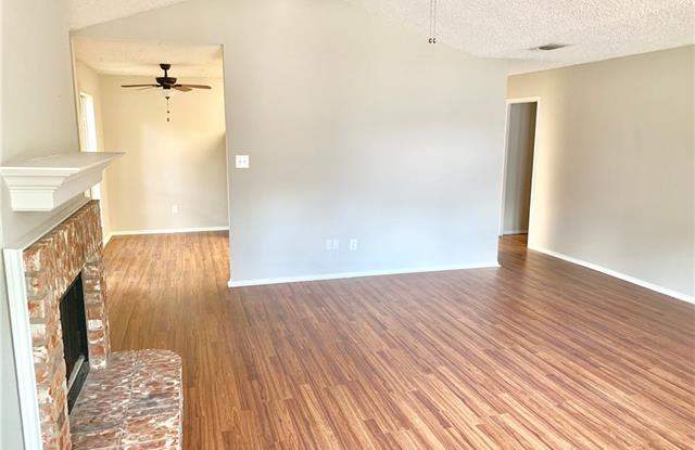 1200 CARDINAL OAKS Gallery 3