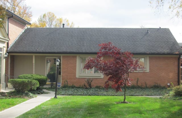 1121 Canterbury Ct - 1121 Canterbury Court, Indianapolis, IN 46260