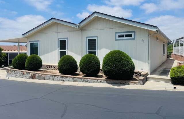 FOR LEASE - AVAILABLE NOW 55+ COMMUNITY UTILITIES INCLUDED! photos photos