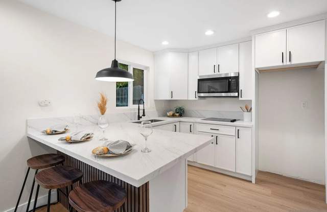 ****MODERN 1BD ADU – PRIVACY, STYLE  CONVENIENCE ALL IN ONE !!!! - 1304 49th Street, San Diego, CA 92102 ****MODERN 1BD ADU – PRIVACY, STYLE  CONVENIENCE ALL IN ONE !!!! - 1304 49th Street, San Diego, CA 92102