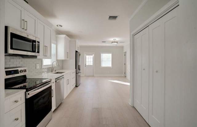320 NW 6th Avenue, Delray Beach, FL 33444 Gallery 4