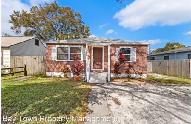 3305 56th Ave N - 3305 56th Avenue North, Lealman, FL 33714