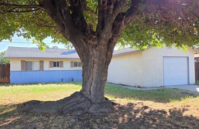 3 Bedroom 2 Bath Home with Cooler photos photos 3 Bedroom 2 Bath Home with Cooler photos photos