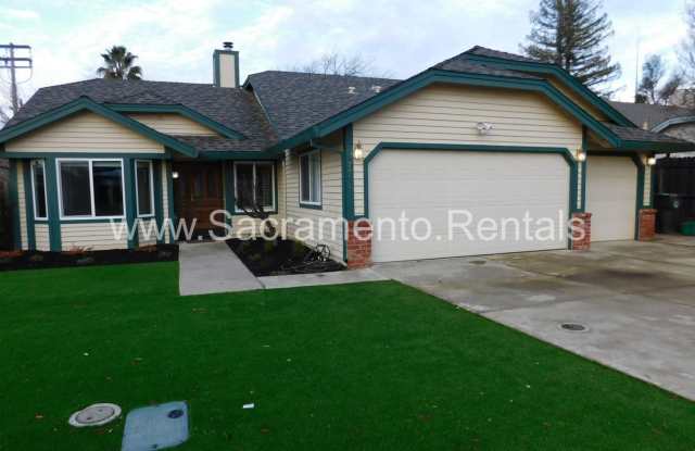 Spacious 4bd/2ba Citrus Heights Home with 3 Car Garage photos photos