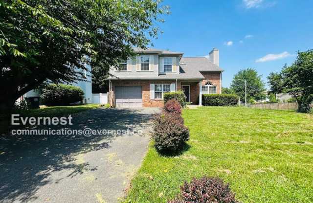 6094 Oust Lane - 6094 Oust Lane, Dale City, VA 22193