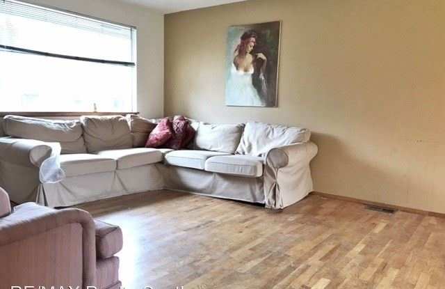 1521 Kirkland Ave NE Gallery 4