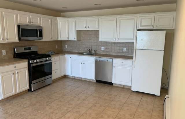 242 Washington Ave - 242 Washington Avenue, Essex County, NJ 07110