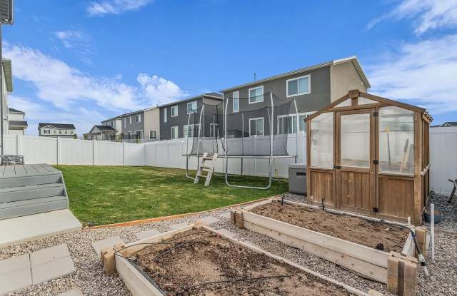 1748 North Killdeer Drive Gallery 3