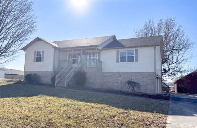 Spacious 3-Bedroom Home with Huge Basement, Garage, and Scenic Country Views photos photos