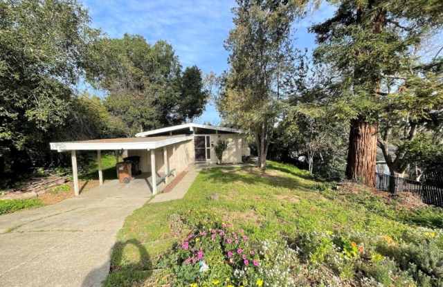 Martinez! 3 bedroom 1 bath Single family home! photos photos