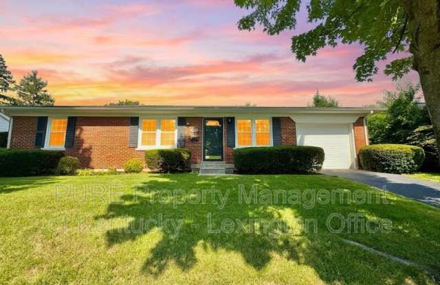 2077 Dogwood Dr photos photos