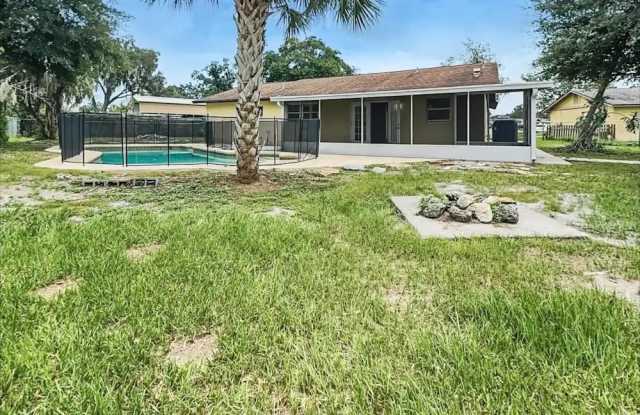 820 Centerwood Ct Gallery 2