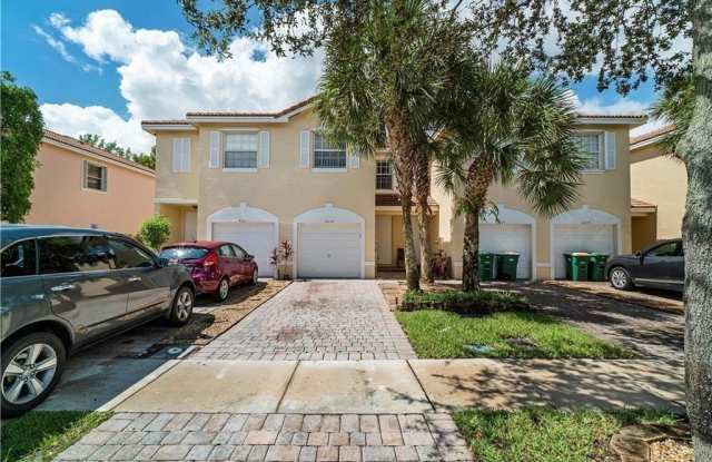 6373 Landings Way photos photos