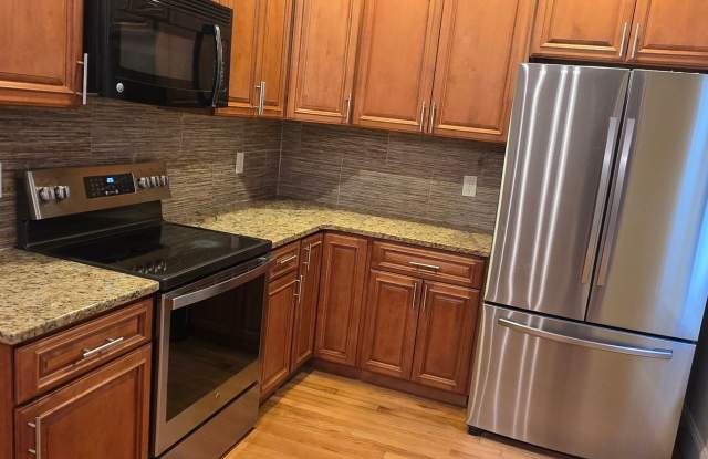 Perfect Apt: Modern, Sunny & Spacious!  Apt in The Perfect Location near BU Campus with Heat and Hot Water Included photos photos