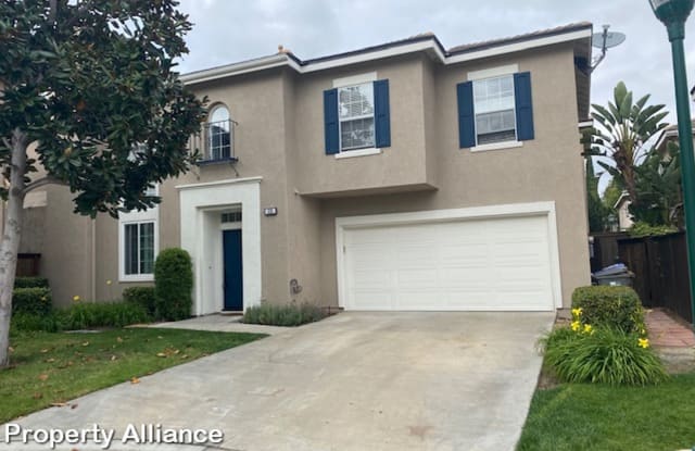 535 Venetia Way - 535 Venetia Way, Oceanside, CA 92057