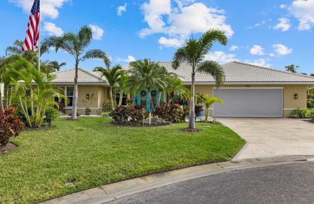 414 DEVONSHIRE LANE photos photos