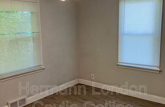 10072 Ashbrook Dr Gallery 4