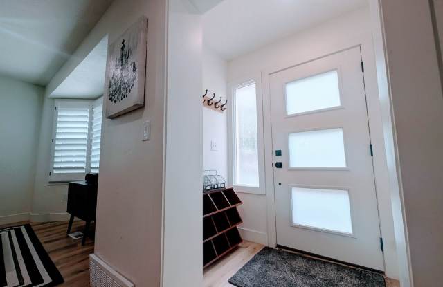 Spacious 4-Bedroom Home with a Large Fenced Backyard! Gallery 3