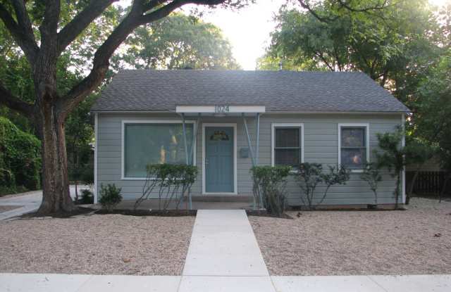 UT PRE-LEASE: Incredible 5 bed/2 bath remodeled home - top of the line finishes! - 1024 Ellingson Lane, Austin, TX 78751