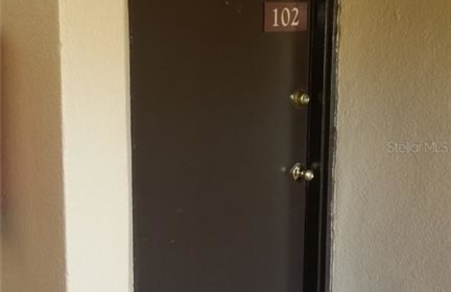 710 N VILLAGE DRIVE - 710 North Village Drive, St. Petersburg, FL 33716