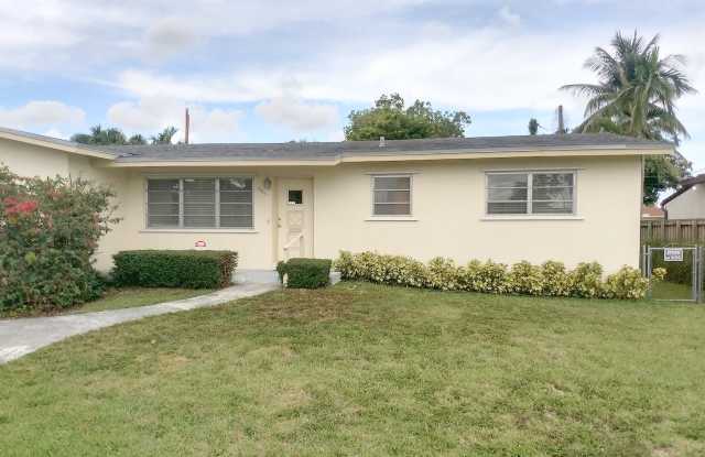 Beautiful renovated 3/2 home in Westchester photos photos