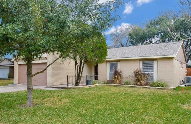 1514 Ashwood Drive Gallery 2