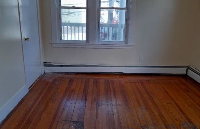 35 Union Avenue Gallery 3