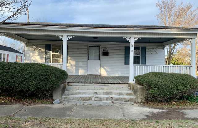 Charming 2 full bath corner lot home 2 blocks to waterfront and shops - 1000 Fisher Street, Morehead City, NC 28557