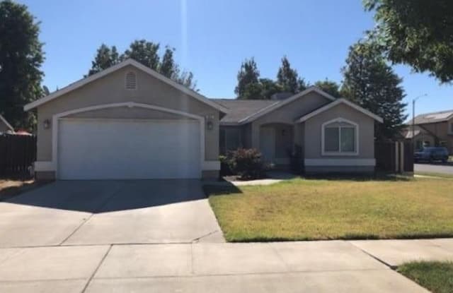 932 Alpen Drive - 932 Alpen Drive, Lemoore, CA 93245