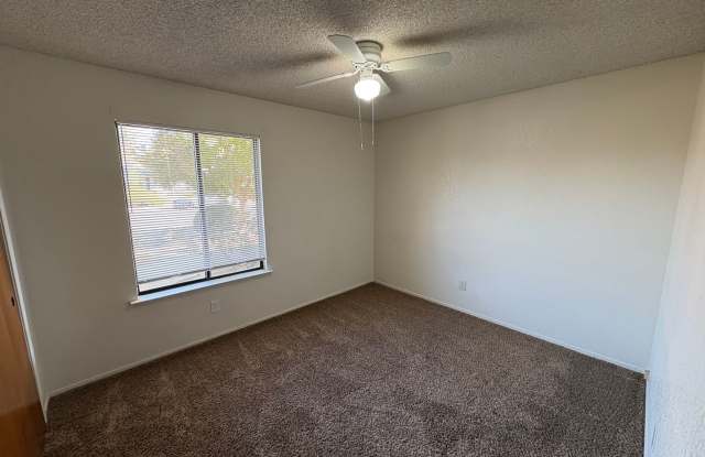 Great Neighborhood Dinuba Home Available Now! Gallery 3