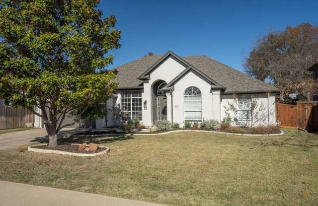 2804 Woodhaven Drive - 2804 Woodhaven Drive, Grapevine, TX 76051