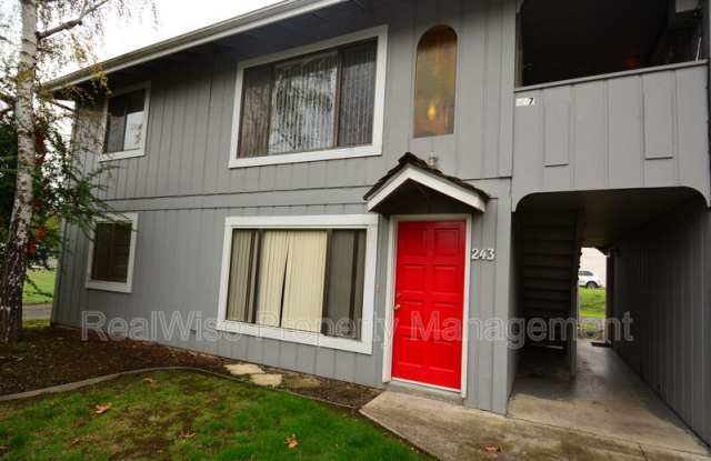 243 NW Rose St photos photos