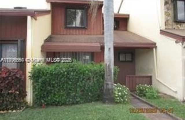 424 SE 11th Ter photos photos