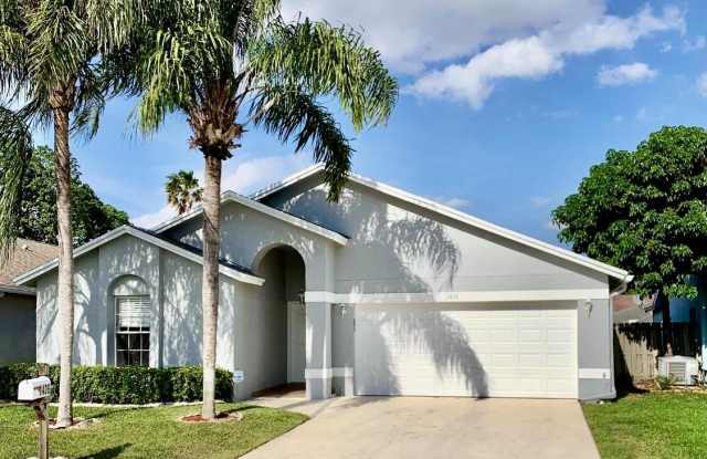 1436 Waterway Cove Drive photos photos